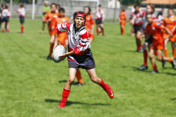 passe de rugby avant contact