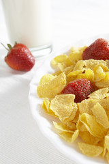 cereals with milk and strawberries