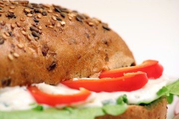 leckeres Vollkornbrötchen