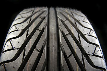 Tire tread