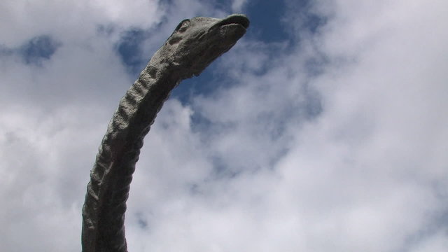 Dinosaur Statue 667