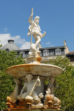 fontaine de Neptune, carcassonne