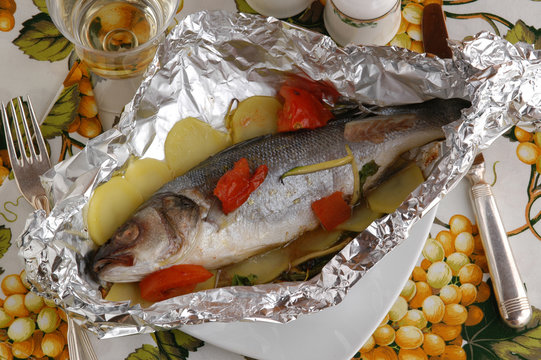 Branzino al cartoccio - Secondi di pesce Emilia Romagna