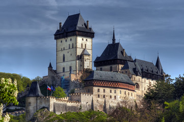 Fototapeta na wymiar Karlstejn - gotycki zamek