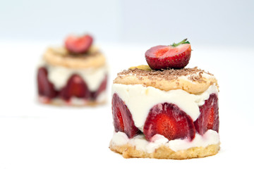 Strawberry cheesecake with mascarpone cream