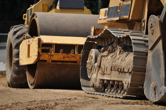 Construction Tracks And Rollers