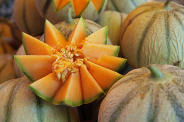 Melons au marché #3 - 15072907