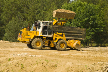 Obraz premium It is construction work of motorcar bridge over river
