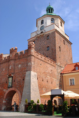Fototapeta na wymiar Stare cegły wieża w Lublinie