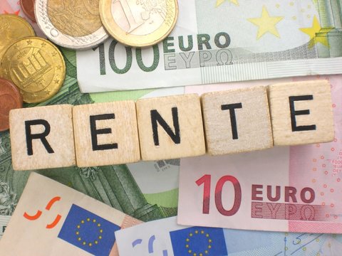 Rente Geld Images – Browse 18,865 Stock Photos, Vectors, and Video ...