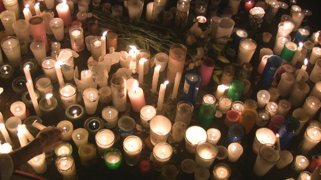 Veladoras encendidas