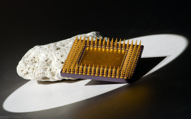 CPU