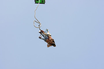 saut a l elastique