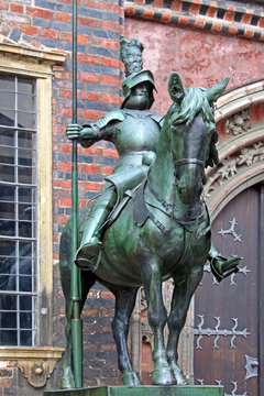 Herold am östlichen Portal des Rathauses in Bremen