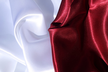 satin blanc et satin rouge