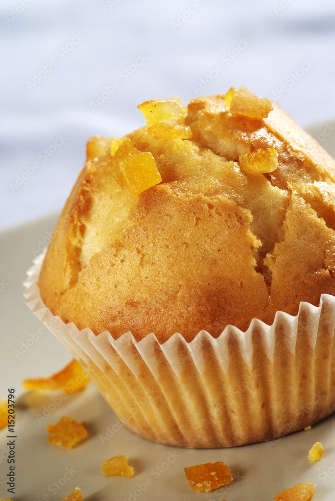 Sticker muffin topped with dried fruit