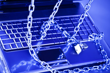 Chain and computer