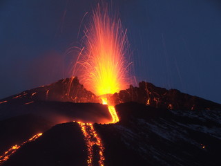 Eruption Etna - obrazy, fototapety, plakaty