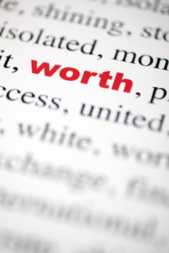 mot worth valeur valant texte flou mot rouge