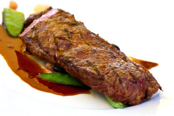 Rumpsteak(Roastbeef) - gegrillt,mit Soße,grünen Bohnen