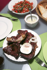 roast meat served to eat