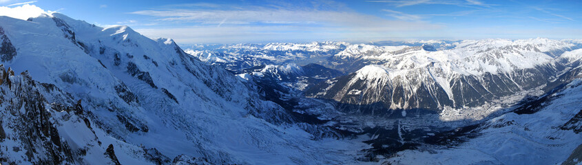 Fototapeta na wymiar Chamonix Mont Blanc i im Tal