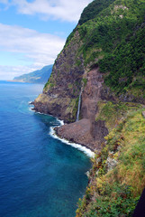 Une cascade à Seixal