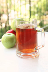 apple juice and apples