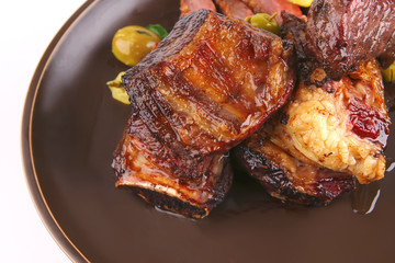 rib's top view on old dish