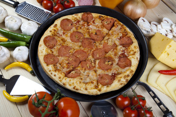 Pepperoni pizza the top - Deluxe