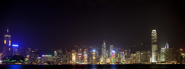 Fototapeta na wymiar Illuminated Skyline Hongkongu