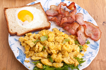 eggy bread, eggs and bacon