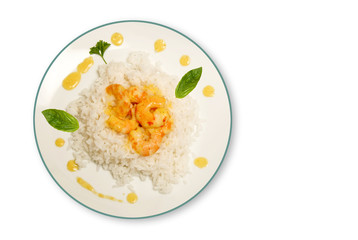 riz et crevettes sur assiette