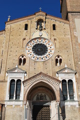 Obraz premium Romanic cathedral dome in Lodi, Italy