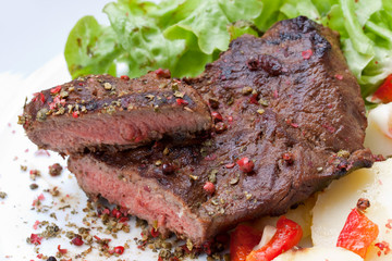 Rumpsteak(Roastbeef) - gegrillt,mit Salat