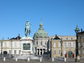 Obraz na płótnie Canvas Pałac Amalienborg i Kościół Frederika