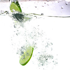 Fototapeta na wymiar lime splash
