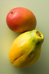 マンゴーとパパイア