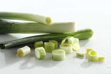 Lauch, Porree auf weiss