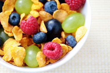 corn flakes with fruits