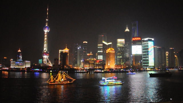 Shanghai, the river by night - Video HD