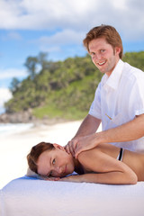 Fototapeta na wymiar relaxing massage in paradise