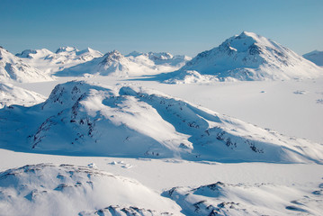 Fototapeta na wymiar Grenlandia, maszt i góry