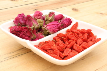 Goji berry with roses