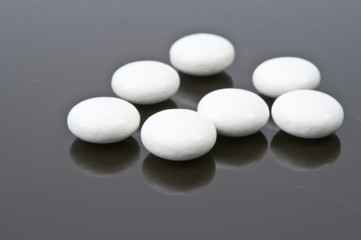 Wei&szlig;e Pillen