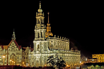 Fototapeta na wymiar Hofkirche in Dresden