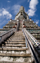 wat arun - the temple of the dawn