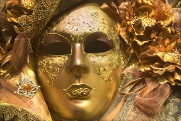 gold mask from venice