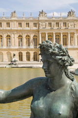 Fototapeta na wymiar statue, chateau de Versailles, France