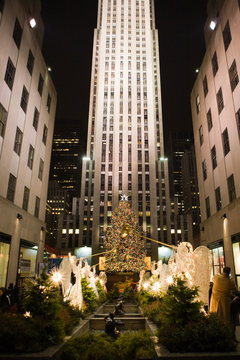 Weihnachtsdekoration vor dem Rockefeller Center